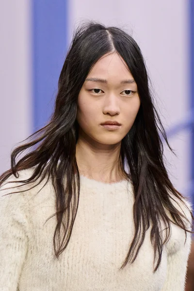 Look 90